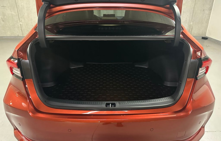 Toyota Corolla GR SPORT  1.8 Hybrid e-CVT GR