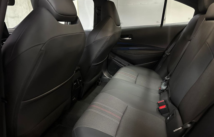 Toyota Corolla GR SPORT  1.8 Hybrid e-CVT GR