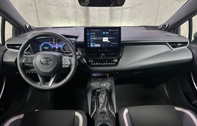 Toyota Corolla GR Sport JBL 2.0 Hybrid e-CVT