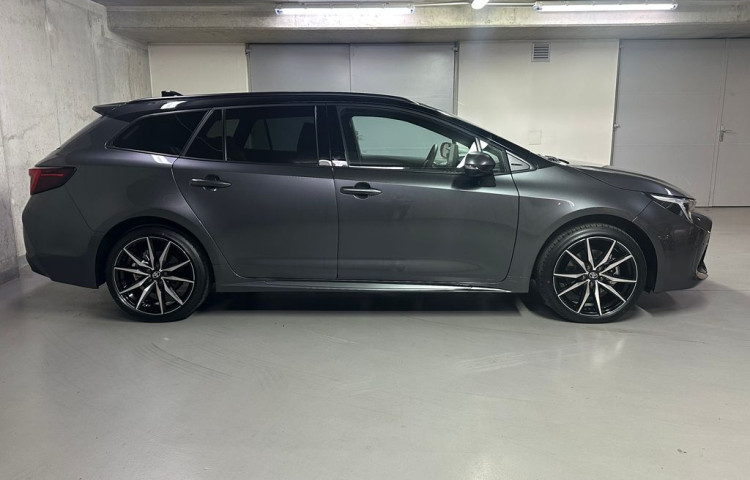 Toyota Corolla GR Sport JBL 2.0 Hybrid e-CVT