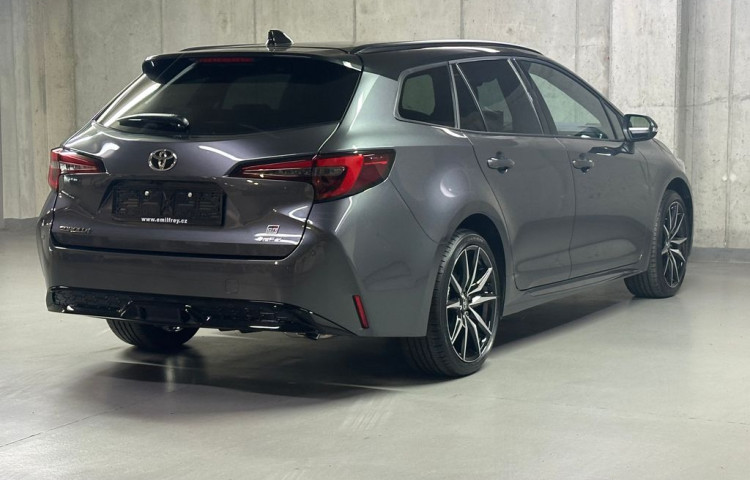 Toyota Corolla GR Sport JBL 2.0 Hybrid e-CVT