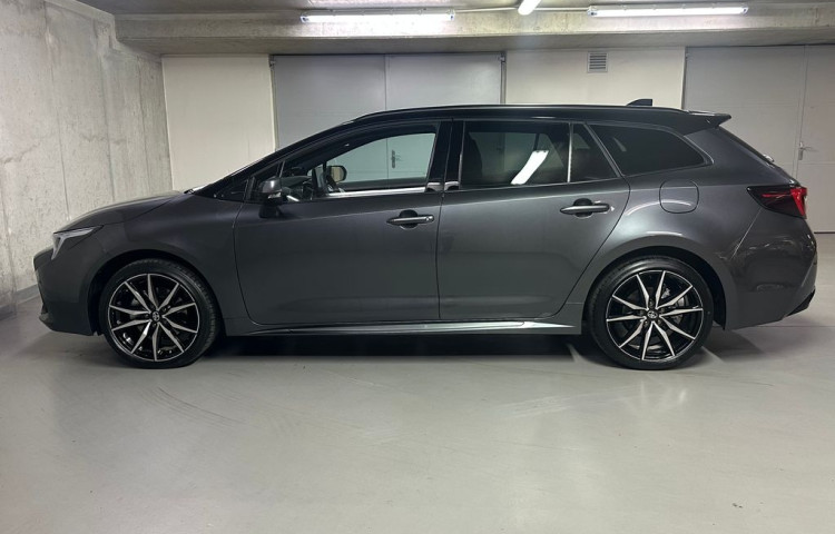 Toyota Corolla GR Sport JBL 2.0 Hybrid e-CVT