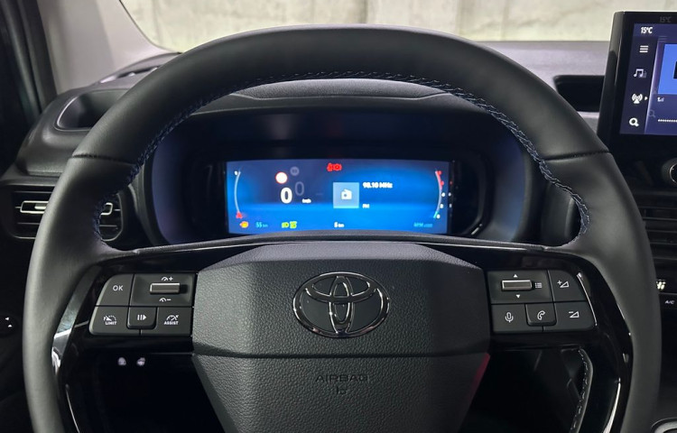 Toyota ProAce City Verso Family 1,5 6MT Long