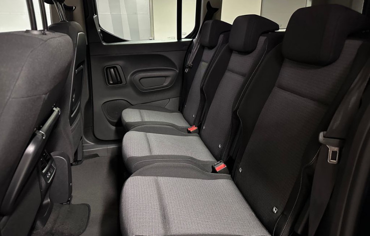Toyota ProAce City Verso Family 1,5 6MT Long