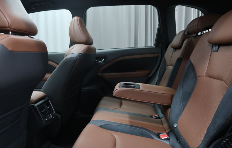 Subaru Forester TOURING 4X4 AWD. Ve výrobě.