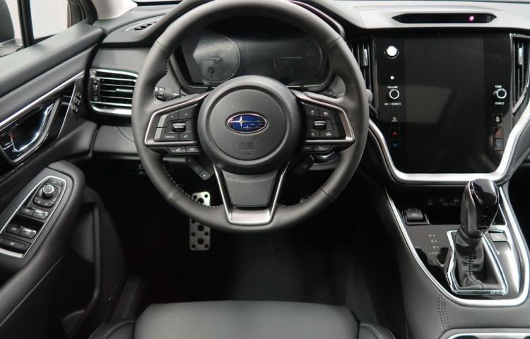 Subaru Outback 4X4 Touring + černá kůže Nappa