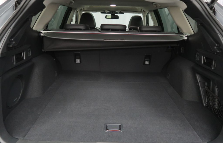 Subaru Outback 4X4 Touring + černá kůže Nappa