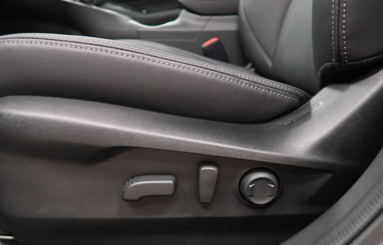 Subaru Outback 4X4 Touring + černá kůže Nappa