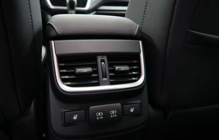 Subaru Outback 4X4 Touring + černá kůže Nappa