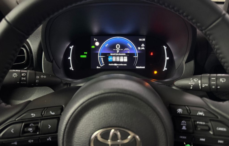 Toyota Yaris Cross COMFORT 1.5 Hybrid FWD 116k