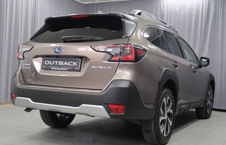 Subaru Outback Touring 4X4 AWD. Poslední vozy