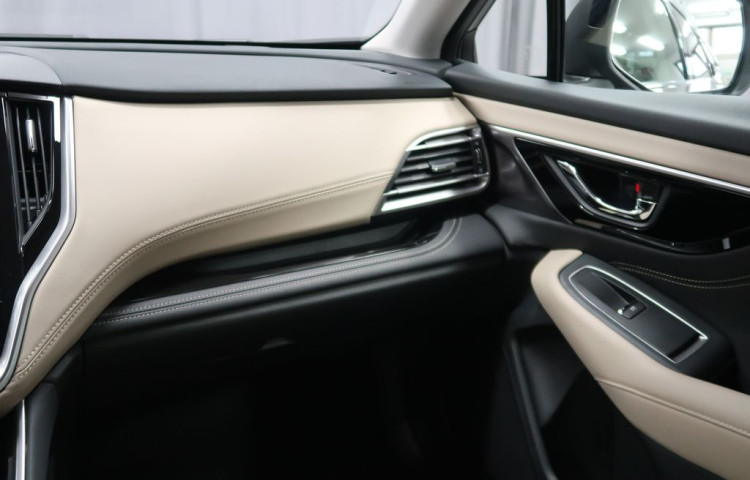 Subaru Outback Touring 4X4 AWD. Poslední vozy