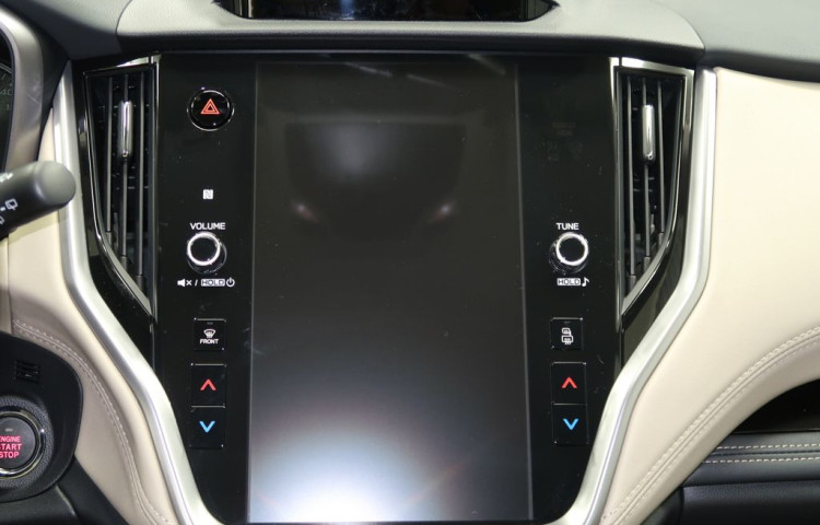 Subaru Outback Touring 4X4 AWD. Poslední vozy