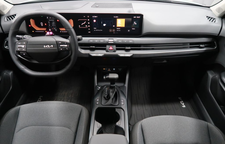 KIA K4 SPIN - K odběru od 08/2026