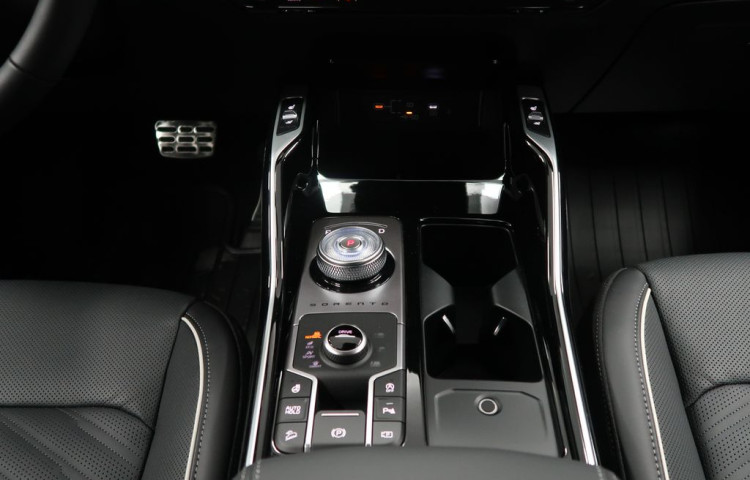 KIA Sorento TOP - K odběru od 08/2026