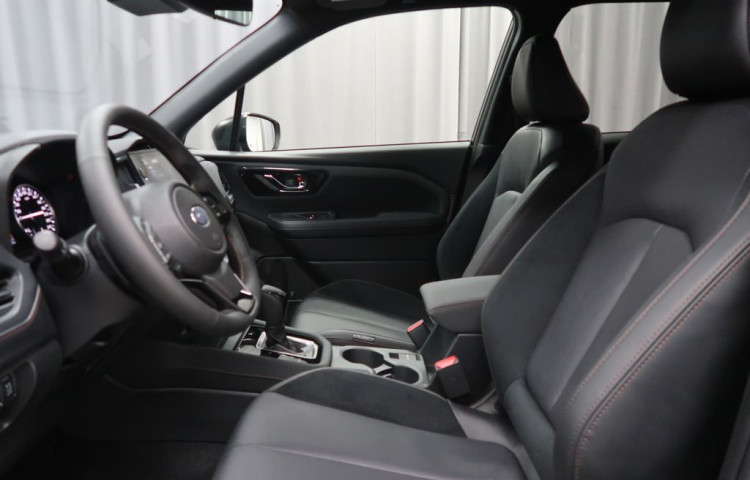 Subaru Forester TOURING 4X4. Dodání květen.