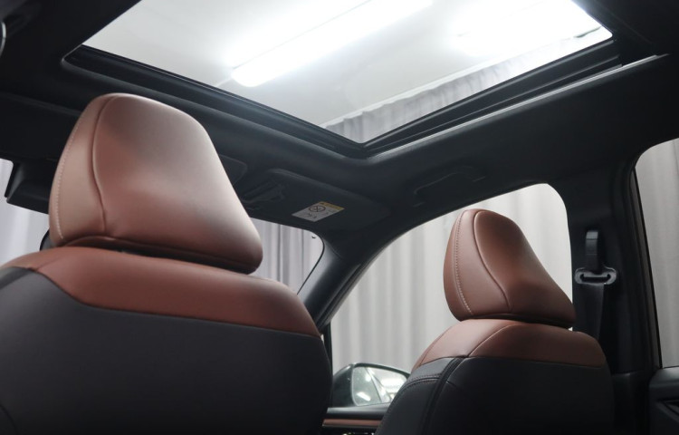 Subaru Forester TOURING 4X4. Dodání březen.