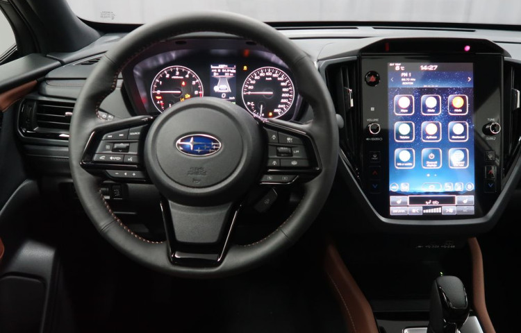 Subaru Forester TOURING 4X4. Dodání březen.