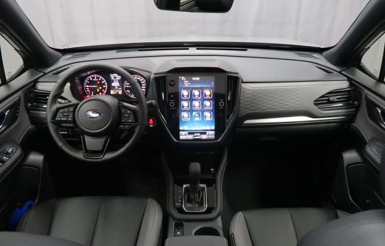 Subaru Forester FIELD 4X4 AWD. Dodání květen.