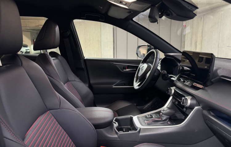 Toyota RAV 4 SELECTION  2.5 Plug -in Hybrid