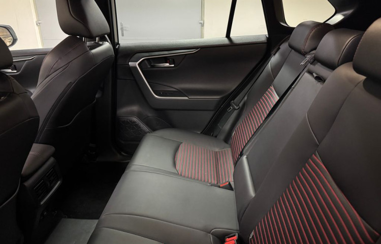 Toyota RAV 4 SELECTION  2.5 Plug -in Hybrid