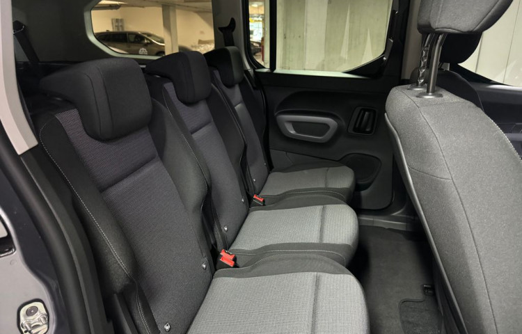 Toyota ProAce City Verso VIP 7 míst 1,5 AT Long