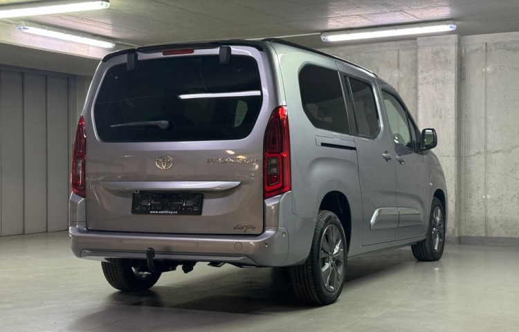 Toyota ProAce City Verso VIP 7 míst 1,5 AT Long
