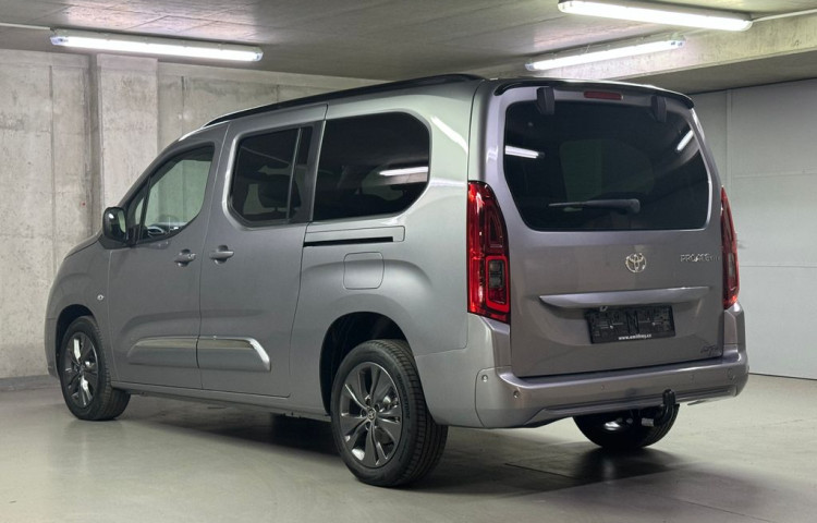 Toyota ProAce City Verso VIP 7 míst 1,5 AT Long