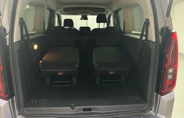 Toyota ProAce City Verso VIP 7 míst 1,5 AT Long