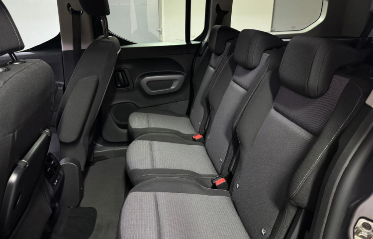 Toyota ProAce City Verso VIP 7 míst 1,5 AT Long