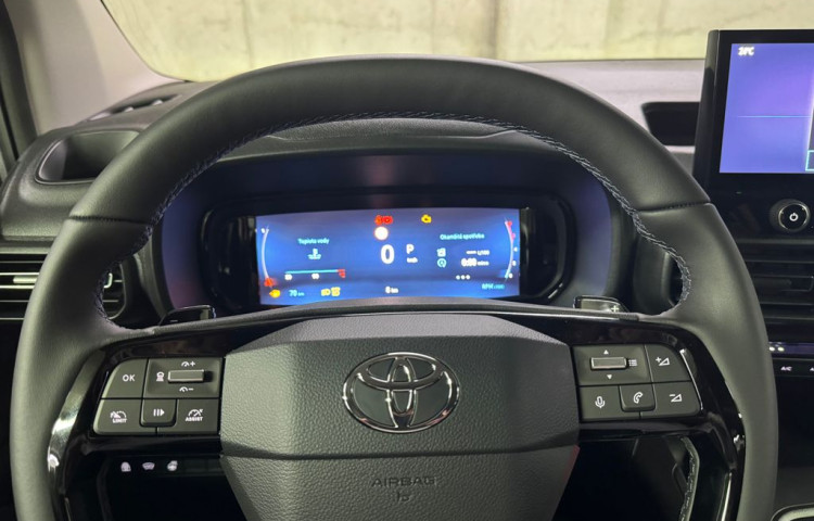 Toyota ProAce City Verso VIP 7 míst 1,5 AT Long