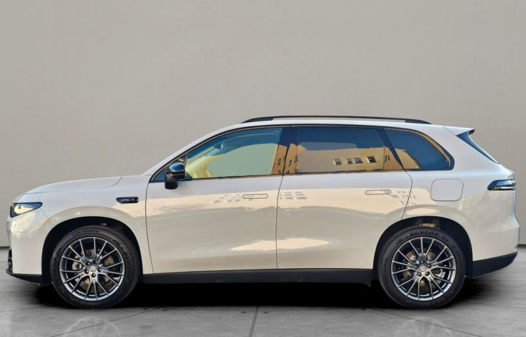 Leapmotor C10 REEV Design Hybrid EV