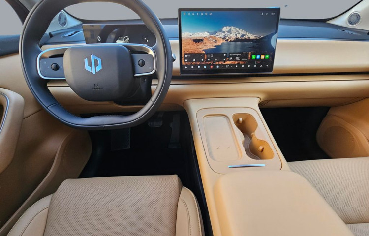 Leapmotor C10 REEV Design Hybrid EV