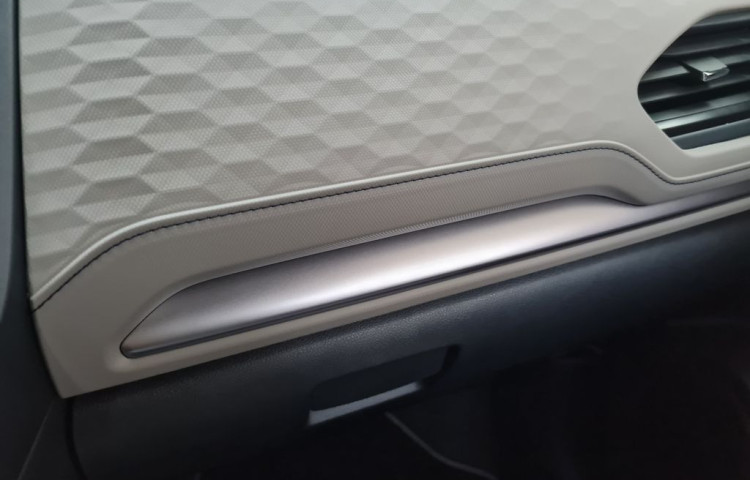 Subaru Forester 2.0ie-S Tažné zařízení ZDARMA