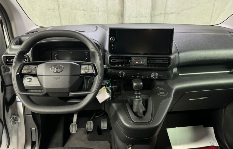 Toyota ProAce City Verso Business 1,2 Long 7 míst