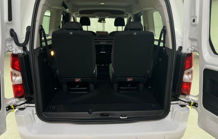 Toyota ProAce City Verso Business 1,2 Long 7 míst
