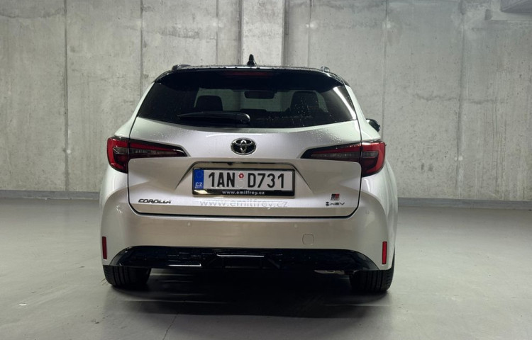 Toyota Corolla GR SPORT Dynamic 2.0 Hybrid