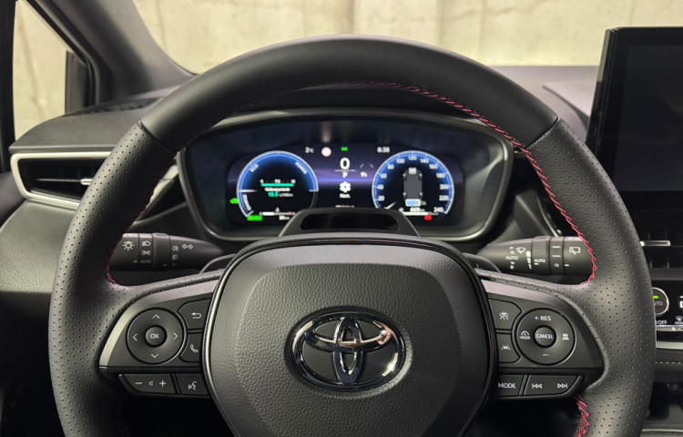 Toyota Corolla GR SPORT Dynamic 2.0 Hybrid