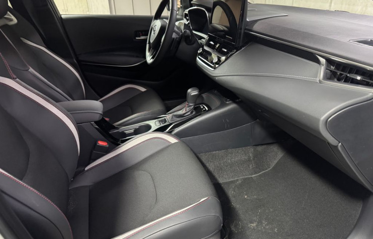 Toyota Corolla GR SPORT Dynamic 2.0 Hybrid