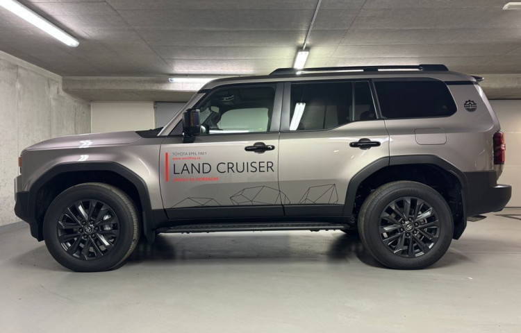 Toyota Land Cruiser Executive 2.8L Diesel 48V MHEV