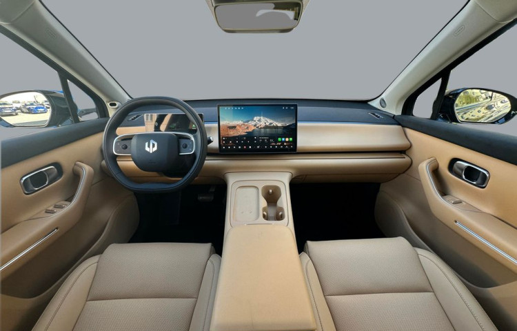 Leapmotor C10 REEV Design Hybrid EV (REEV)