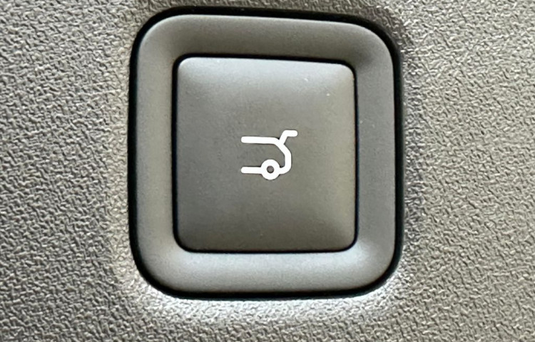 Leapmotor C10 REEV Design Hybrid EV (REEV)