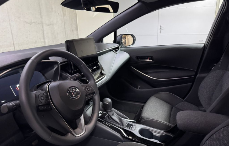 Toyota Corolla Comfort Tech 1.8 Hybrid e-CVT