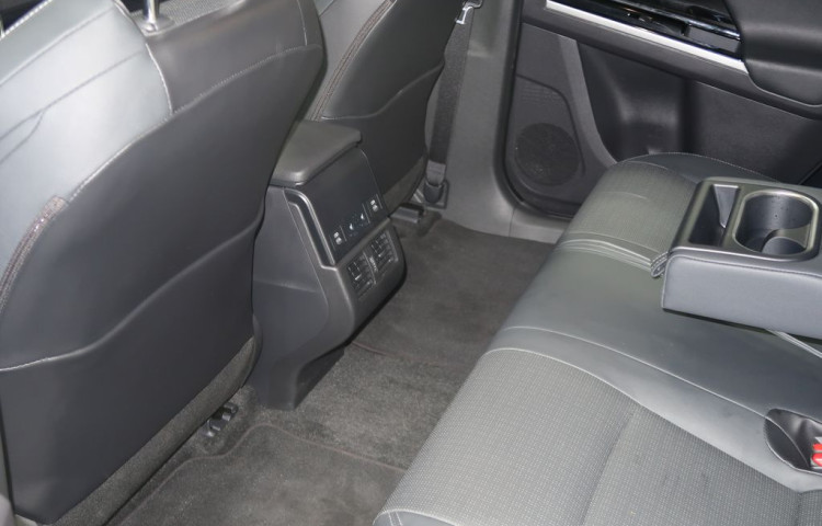 Subaru Solterra EXECUTIVE 4X4. Služební vůz.