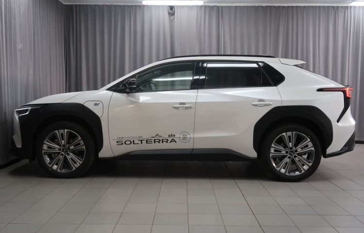 Subaru Solterra EXECUTIVE 4X4. Služební vůz.