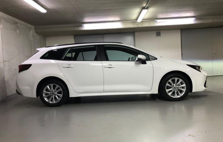 Toyota Corolla Comfort Tech 1.8 Hybrid e-CVT