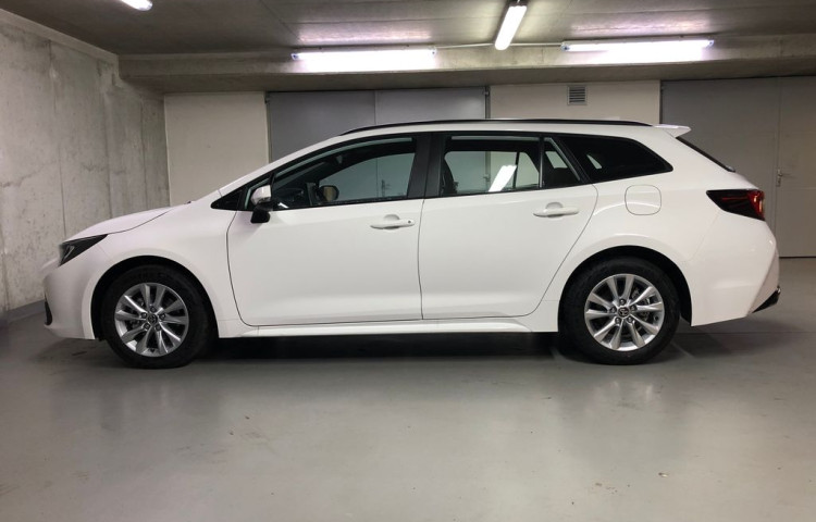 Toyota Corolla Comfort Tech 1.8 Hybrid e-CVT