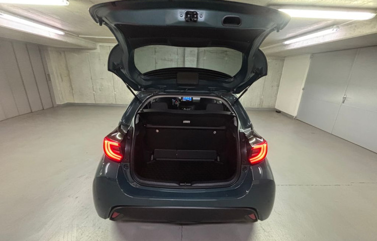 Toyota Yaris STYLE 1.5 Hybrid e-CVT STYLE