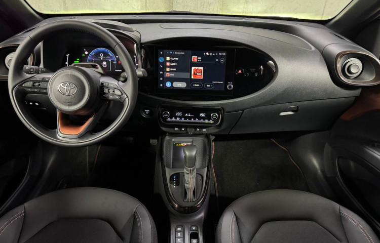 Toyota Aygo X Executive  1.5 Hybrid 116k