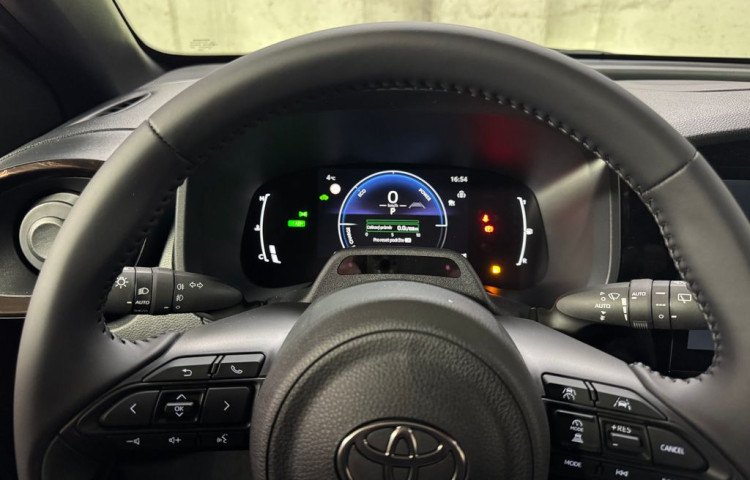 Toyota Aygo X Executive  1.5 Hybrid 116k